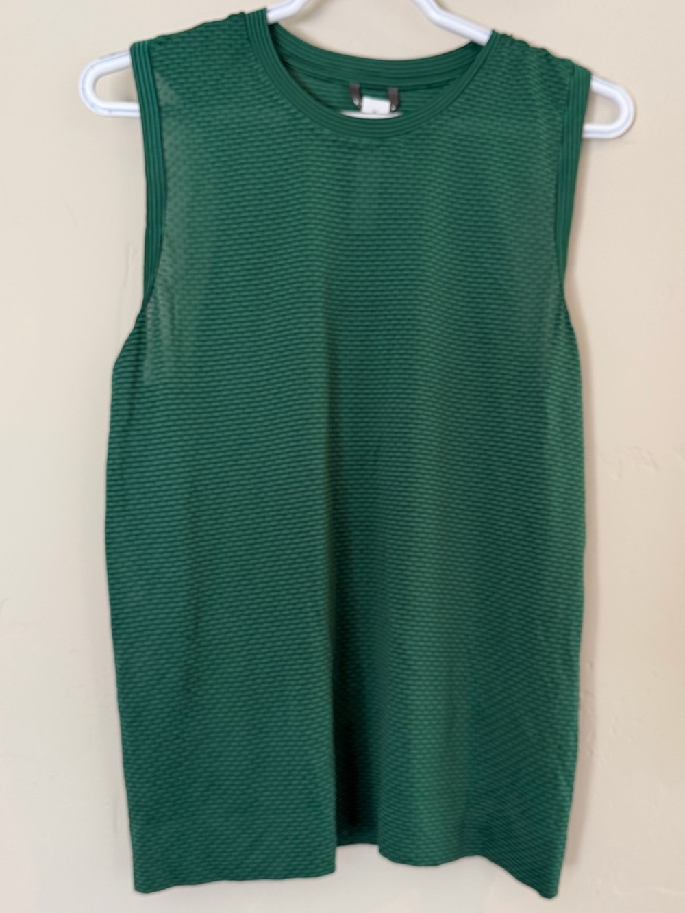 Oiselle flow tank in green